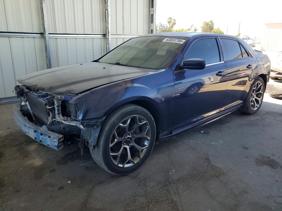 CHRYSLER 300 2015 with VIN 2C3CCABT5FH859773 - Photo from auction
