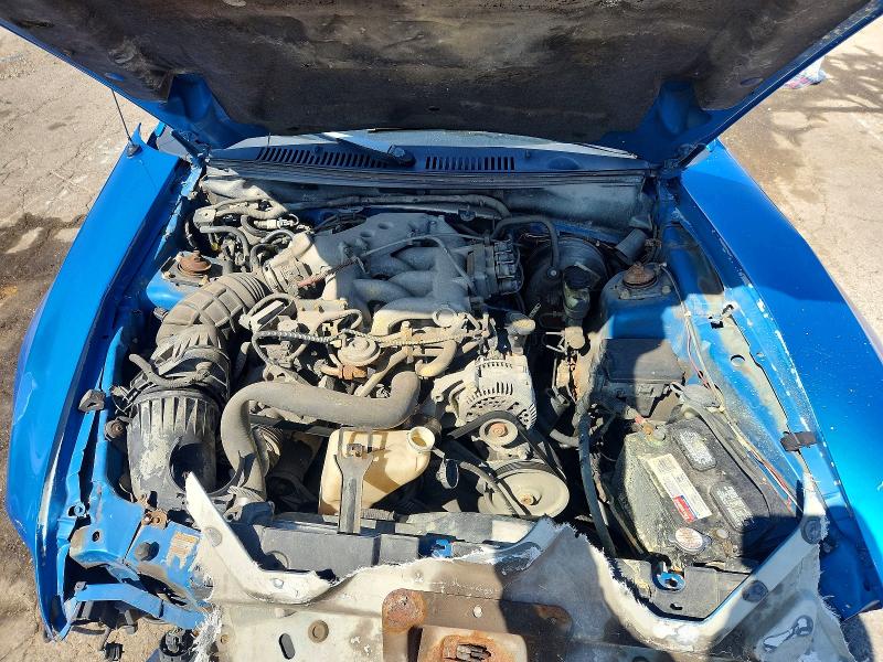 Photo 11 from auction – 2000 FORD MUSTANG with VIN 1FAFP4041YF157891