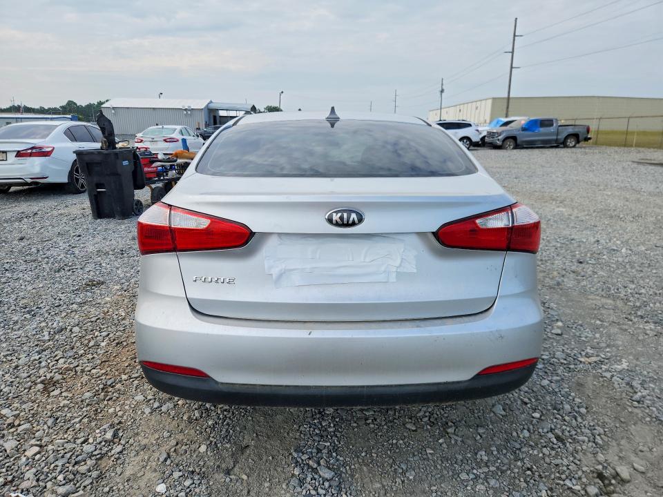 Photo 6 from auction – 2015 KIA FORTE with VIN KNAFX4A67F5272165