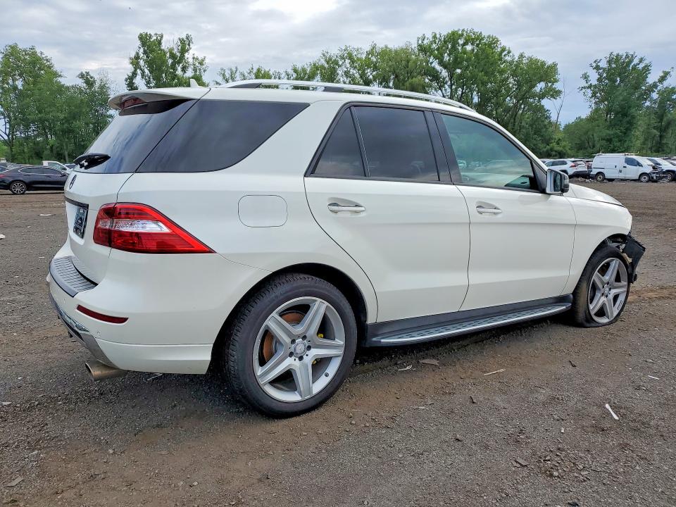 Photo 3 from auction – 2013 MERCEDES-BENZ ML with VIN 4JGDA7DB9DA151921