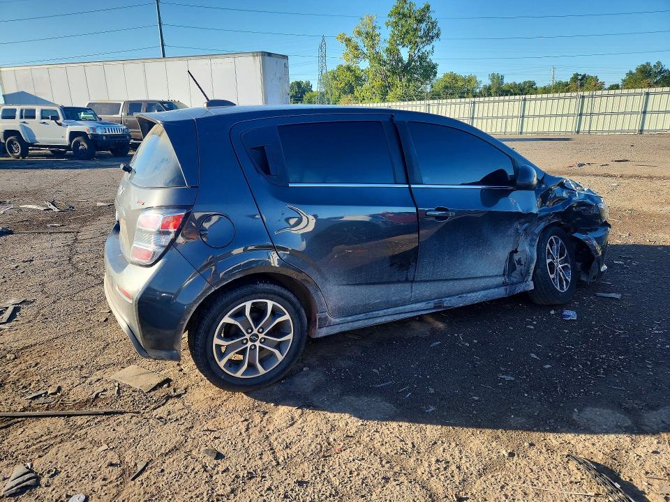 Photo 3 from auction – 2019 CHEVROLET SONIC with VIN 1G1JD6SB0K4149216