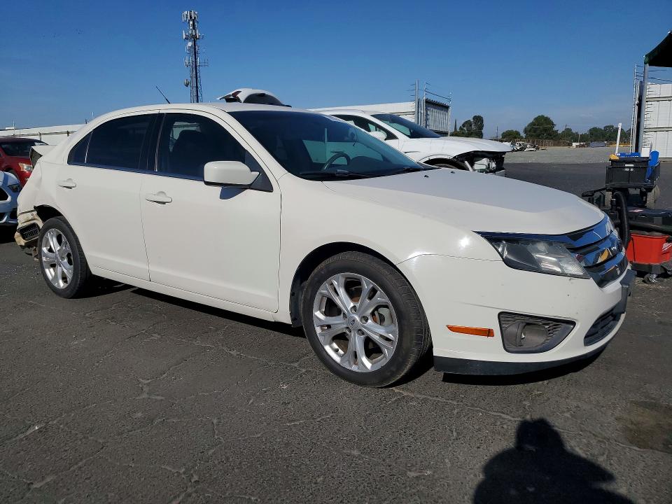Photo 4 from auction – 2012 FORD FUSION with VIN 3FAHP0HA6CR401963