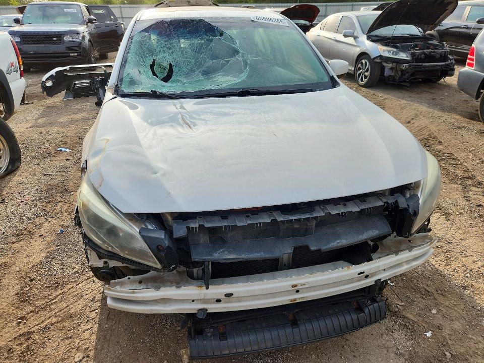 Photo 5 from auction – 2016 SUBARU LEGACY with VIN 4S3BNBE68G3023540