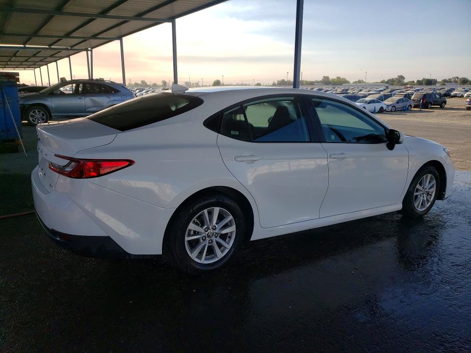Photo 3 from auction – 2025 TOYOTA CAMRY with VIN 4T1DAACK6SU143303