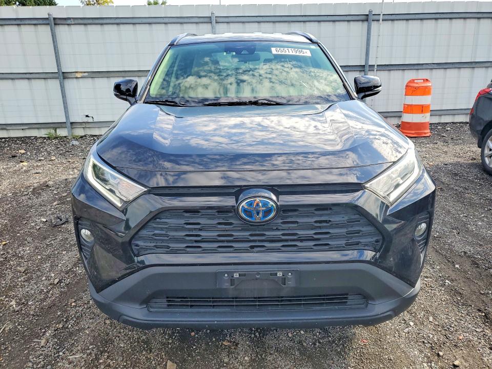 Photo 5 from auction – 2021 TOYOTA RAV4 HYBRID with VIN JTMR6RFV8MD008987