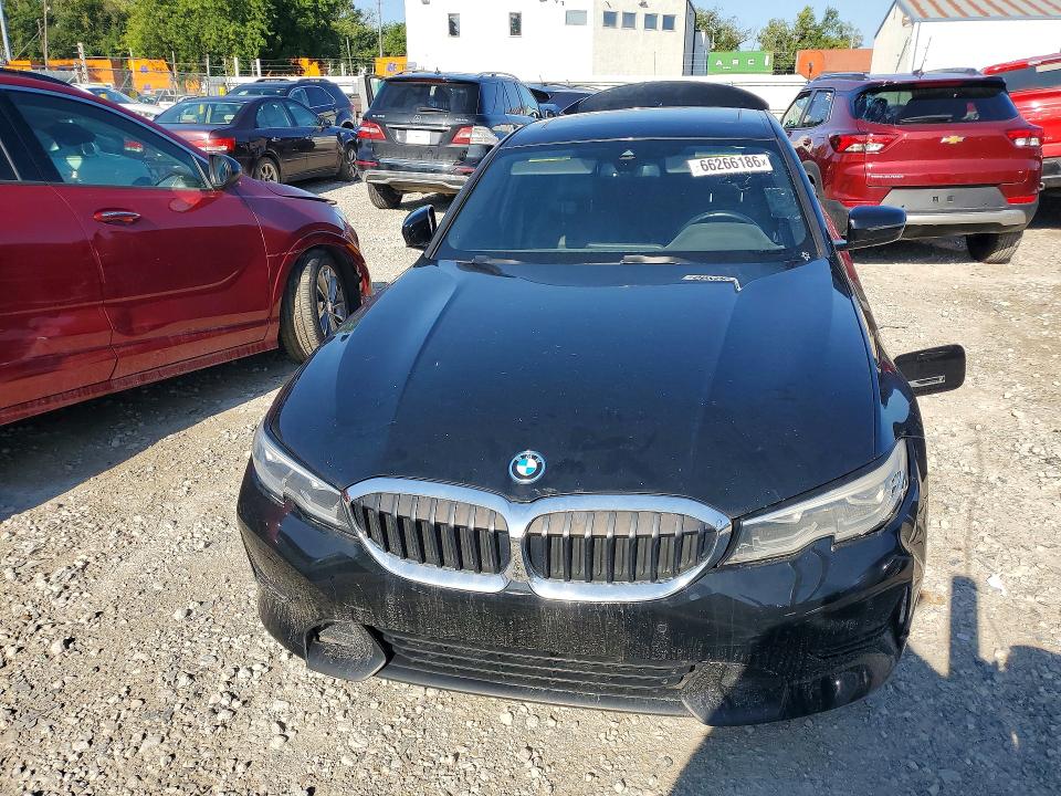 Photo 5 from auction – 2022 BMW 330E with VIN 3MW5P7J06N8C67677