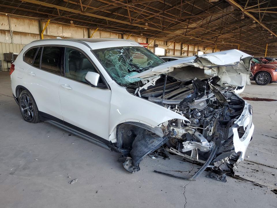 Photo 4 from auction – 2018 BMW X1 with VIN WBXHU7C33J5L06848