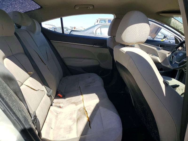 Photo 10 from auction – 2017 HYUNDAI ELANTRA with VIN 5NPD74LF1HH164778