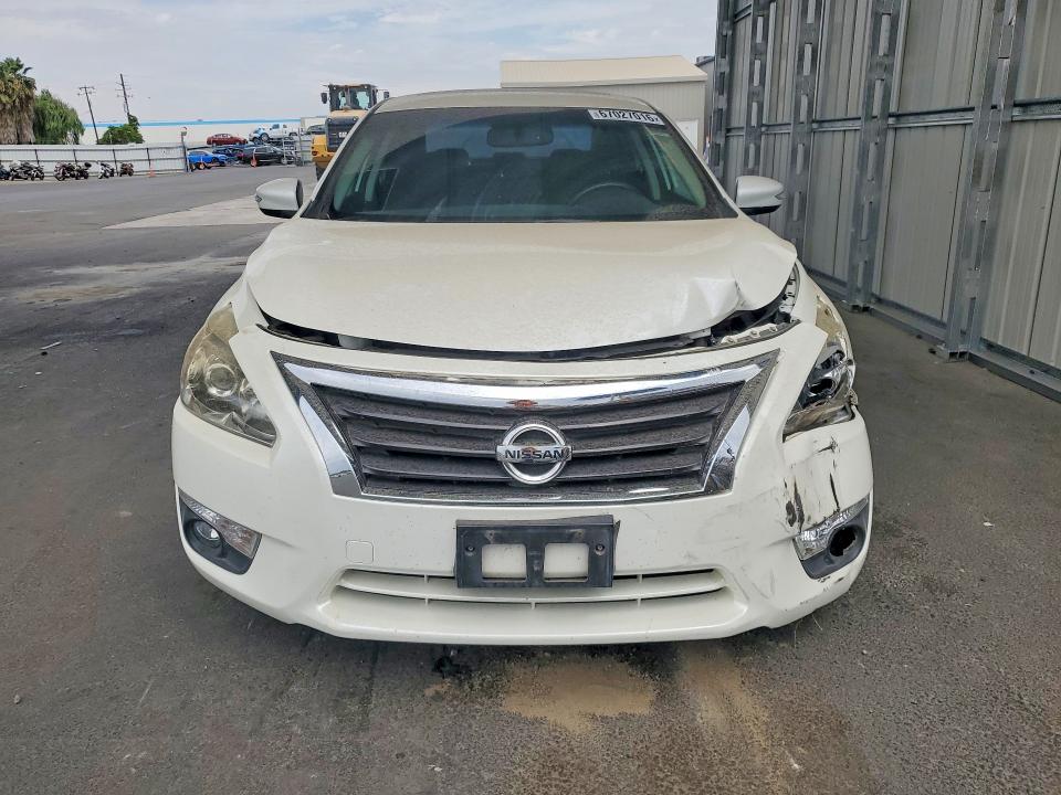 Photo 5 from auction – 2014 NISSAN ALTIMA with VIN 1N4AL3AP5EC267221