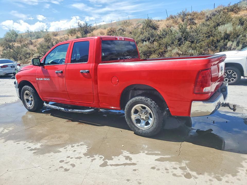 Foto 2 de la subasta – 2011 DODGE RAM 1500 con VIN 1D7RV1GP7BS572777