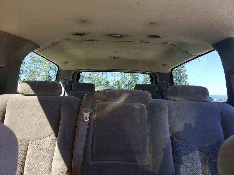 Photo 10 from auction – 2005 CHEVROLET SUBURBAN with VIN 3GNFK16Z85G150352
