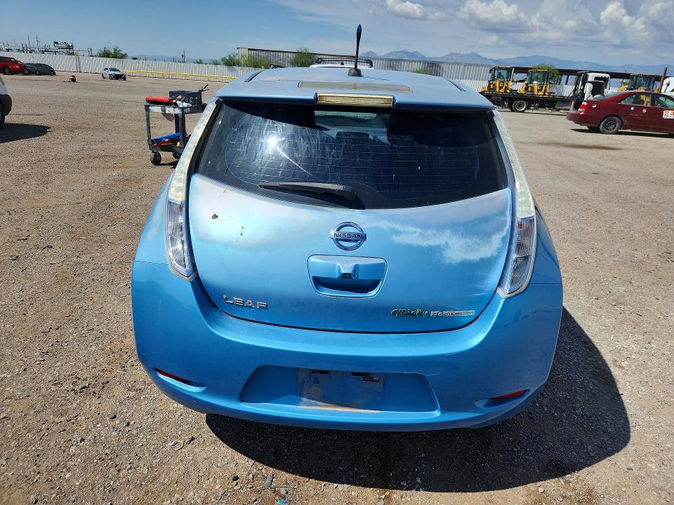 Photo 6 from auction – 2011 NISSAN LEAF with VIN JN1AZ0CP3BT002560