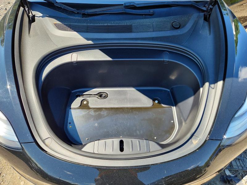 Photo 11 from auction – 2018 TESLA MODEL 3 with VIN 5YJ3E1EB6JF128082