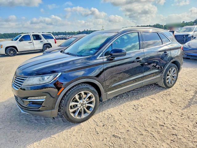 LINCOLN MKC 2017 with VIN 5LMCJ2C90HUL12719 - Photo from auction
