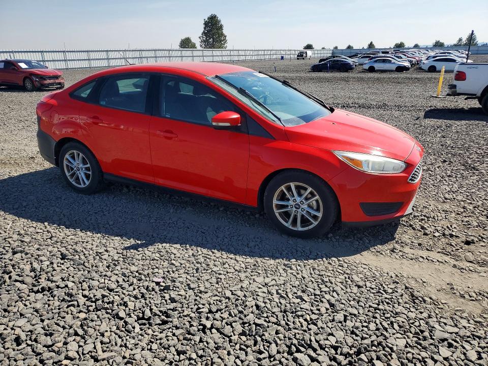 Photo 4 from auction – 2016 FORD FOCUS with VIN 1FADP3F20GL272683
