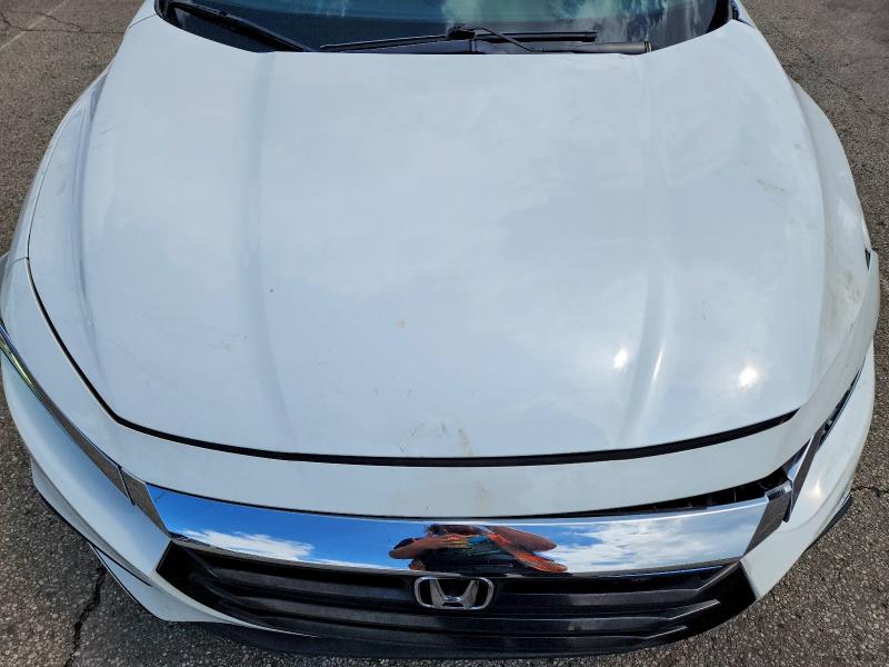 Photo 11 from auction – 2019 HONDA INSIGHT with VIN 19XZE4F97KE017023