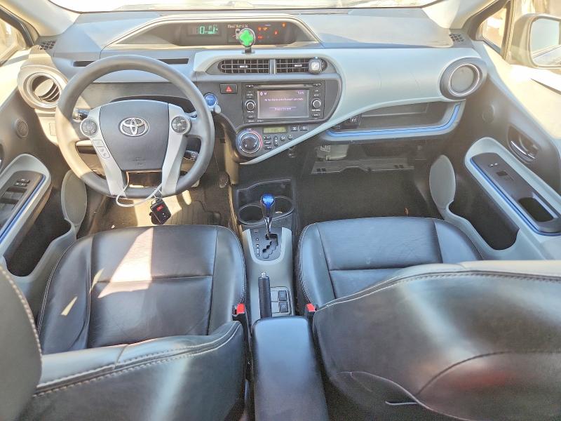 Photo 8 from auction – 2012 TOYOTA PRIUS C with VIN JTDKDTB36C1023349