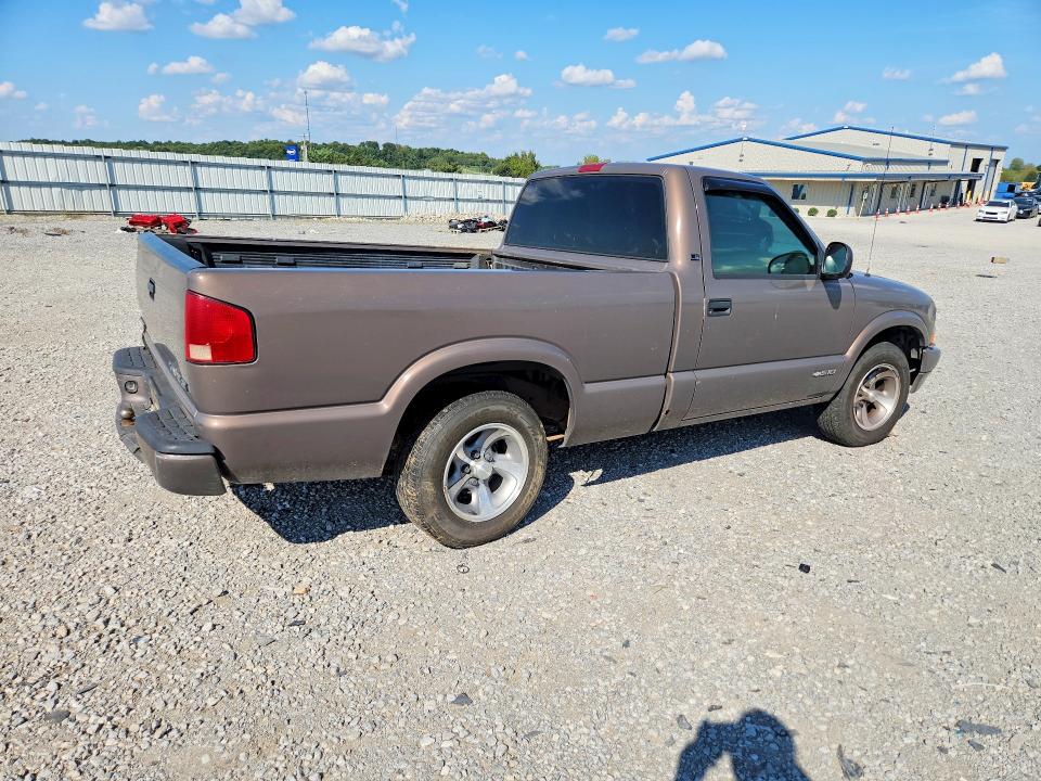 Photo 3 from auction – 1998 CHEVROLET S10 with VIN 1GCCS1440W8104413
