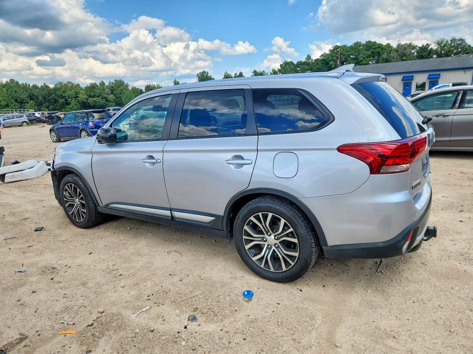 Photo 2 from auction – 2017 MITSUBISHI OUTLANDER with VIN JA4AD2A32HZ014996