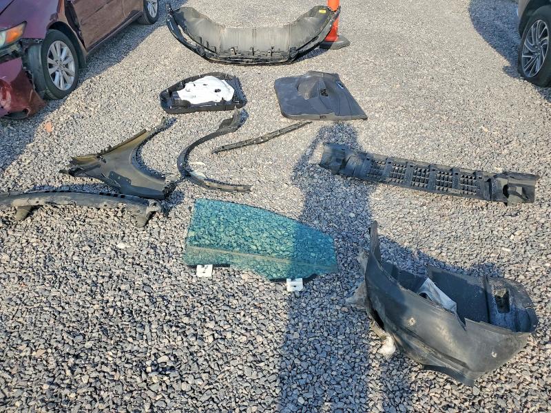 Photo 13 from auction – 2016 FORD ESCAPE with VIN 1FMCU0G72GUB46290
