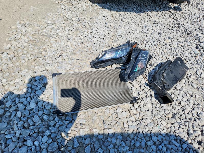 Снимка 12 от търг – 2021 TOYOTA CAMRY с VIN 4T1G11AK5MU573729