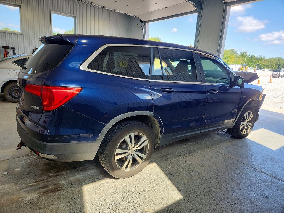 Photo 3 from auction – 2016 HONDA PILOT with VIN 5FNYF6H54GB111103