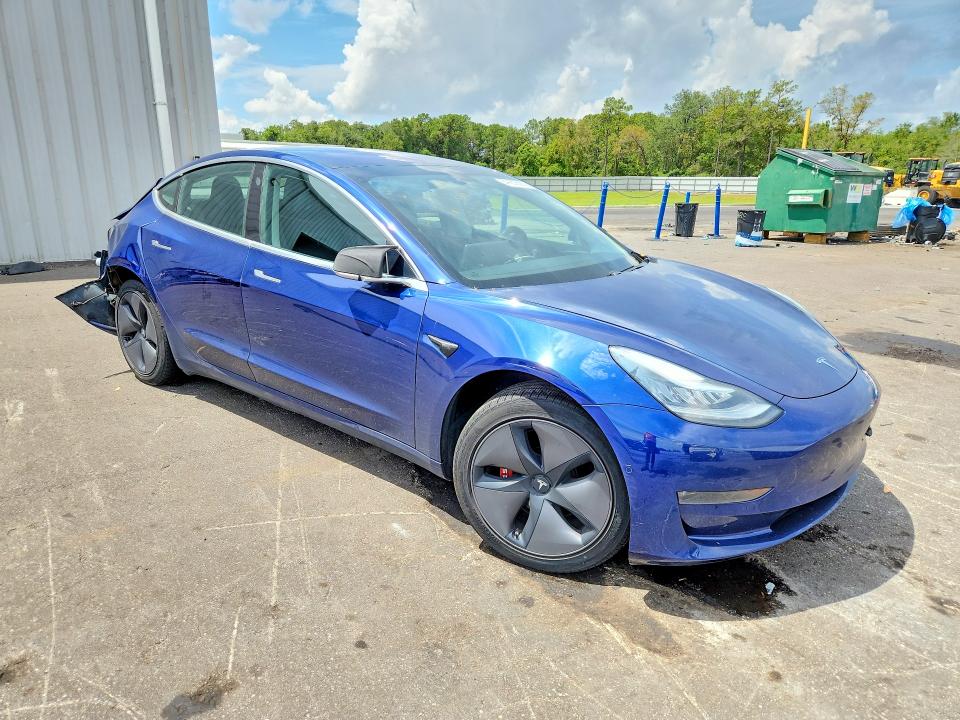 Photo 4 from auction – 2018 TESLA MODEL 3 with VIN 5YJ3E1EB0JF115182