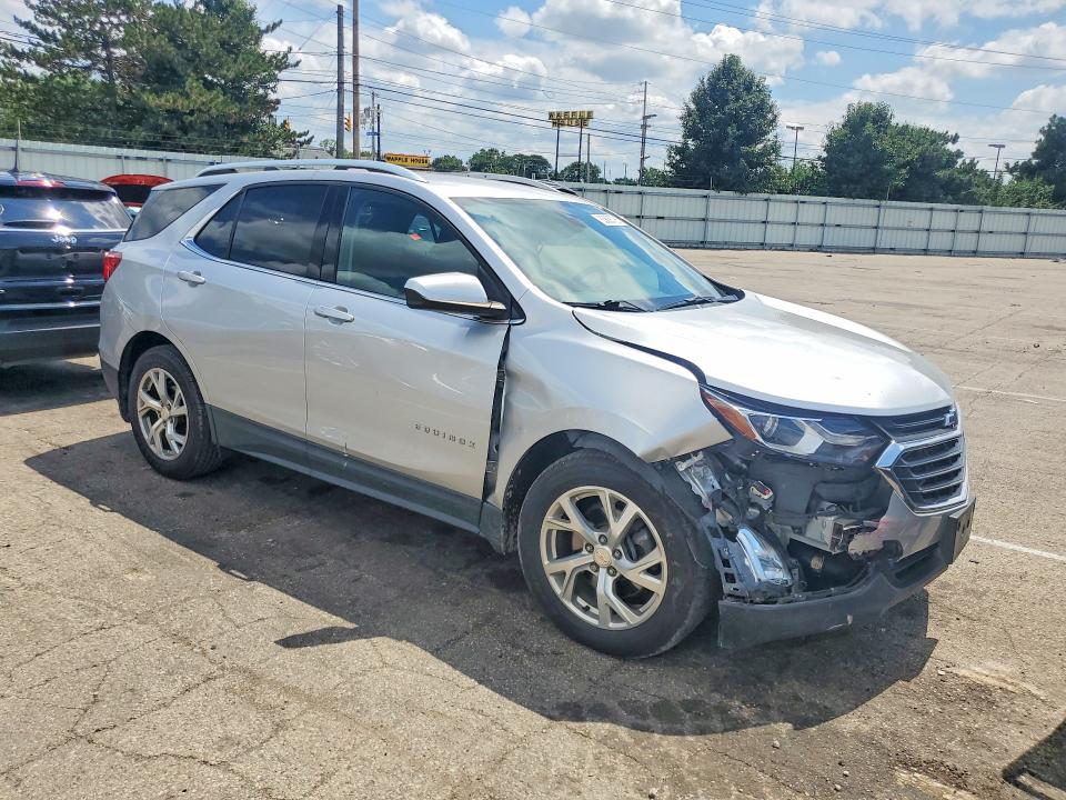 Photo 4 from auction – 2020 CHEVROLET EQUINOX with VIN 3GNAXLEX9LS673221