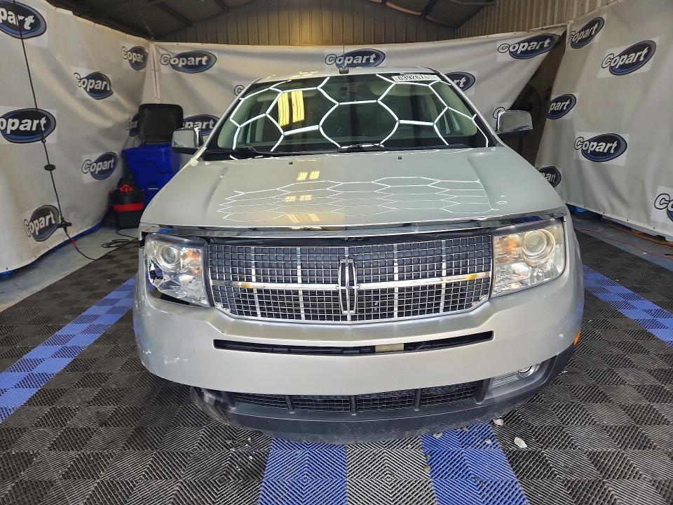 Photo 5 from auction – 2009 LINCOLN MKX with VIN 2LMDU68C79BJ01457