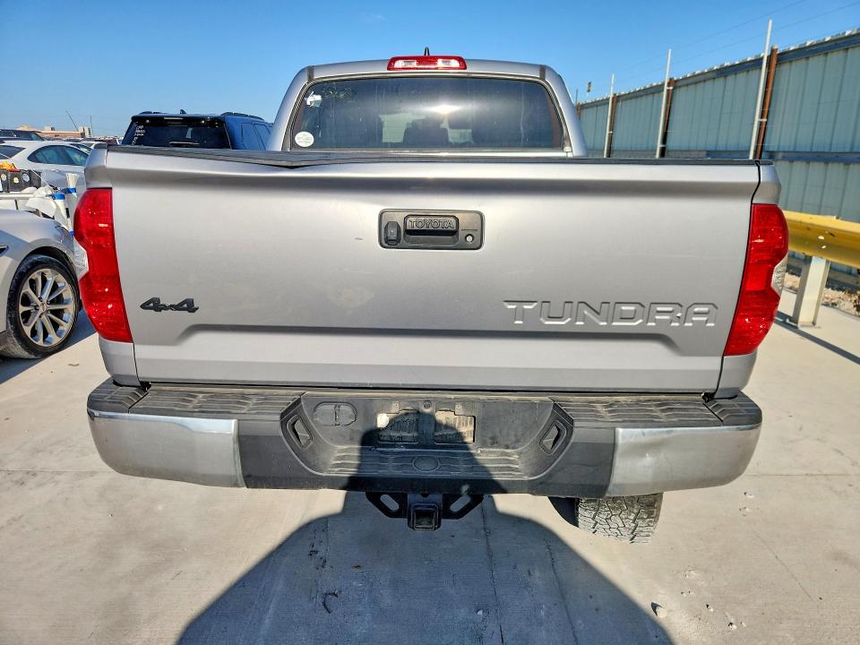 Photo 6 from auction – 2021 TOYOTA TUNDRA with VIN 5TFDY5F15MX957230