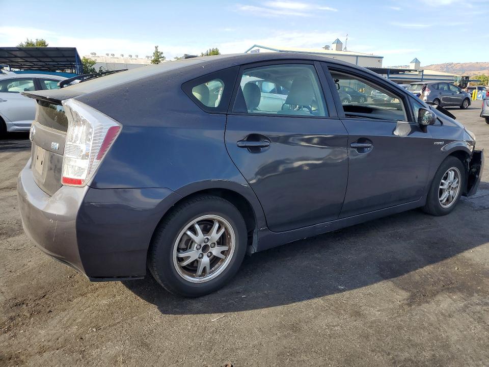 Photo 3 from auction – 2010 TOYOTA PRIUS with VIN JTDKN3DU6A0074808