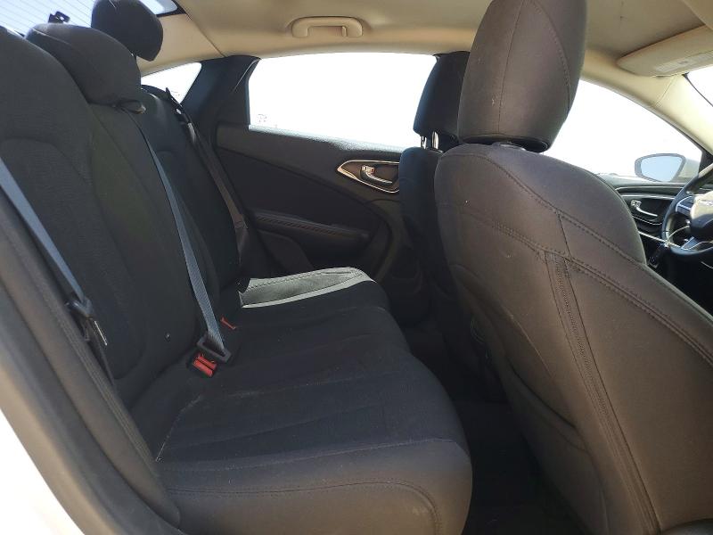 Photo 10 from auction – 2015 CHRYSLER 200 with VIN 1C3CCCAB2FN662233