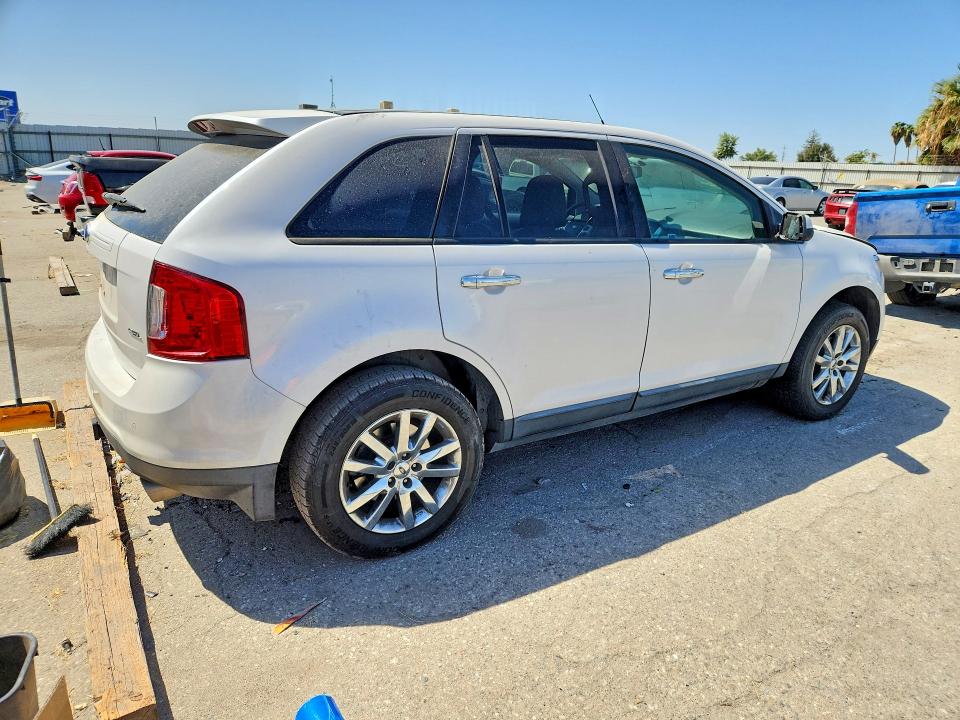 Photo 3 from auction – 2011 FORD EDGE with VIN 2FMDK3JC6BBB00042