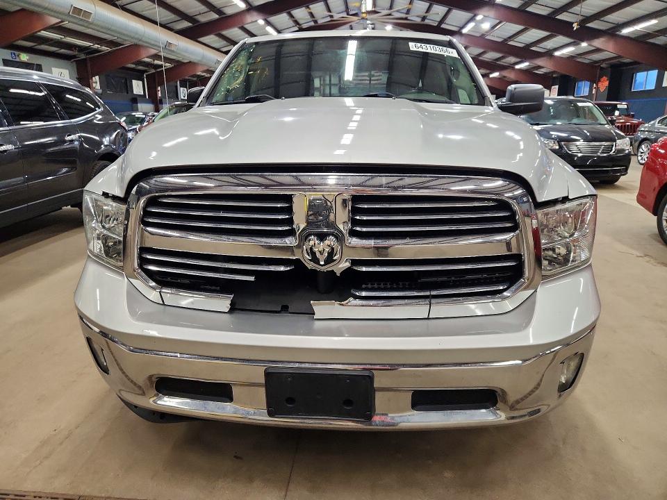 Photo 5 from auction – 2016 RAM 1500 with VIN 1C6RR7GTXGS245528