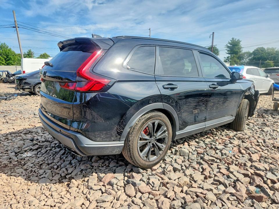 Photo 3 from auction – 2024 HONDA CR-V with VIN 7FARS6H95RE035143