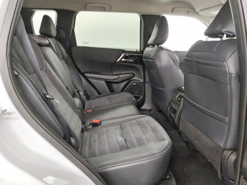 Photo 10 from auction – 2025 MITSUBISHI OUTLANDER with VIN JA4J4VA81SZ060095