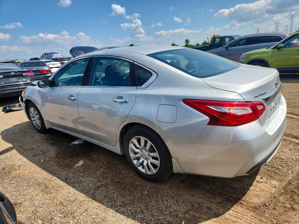 Photo 2 from auction – 2017 NISSAN ALTIMA with VIN 1N4AL3AP7HC213892