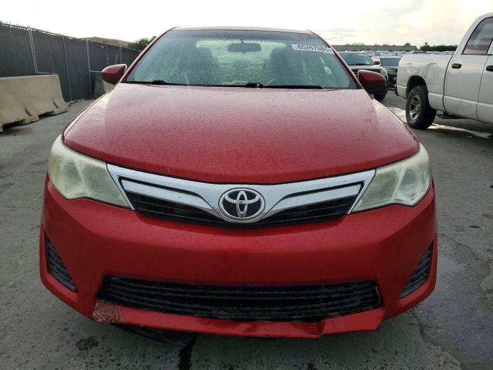 Photo 5 from auction – 2014 TOYOTA CAMRY with VIN 4T4BF1FK0ER358450