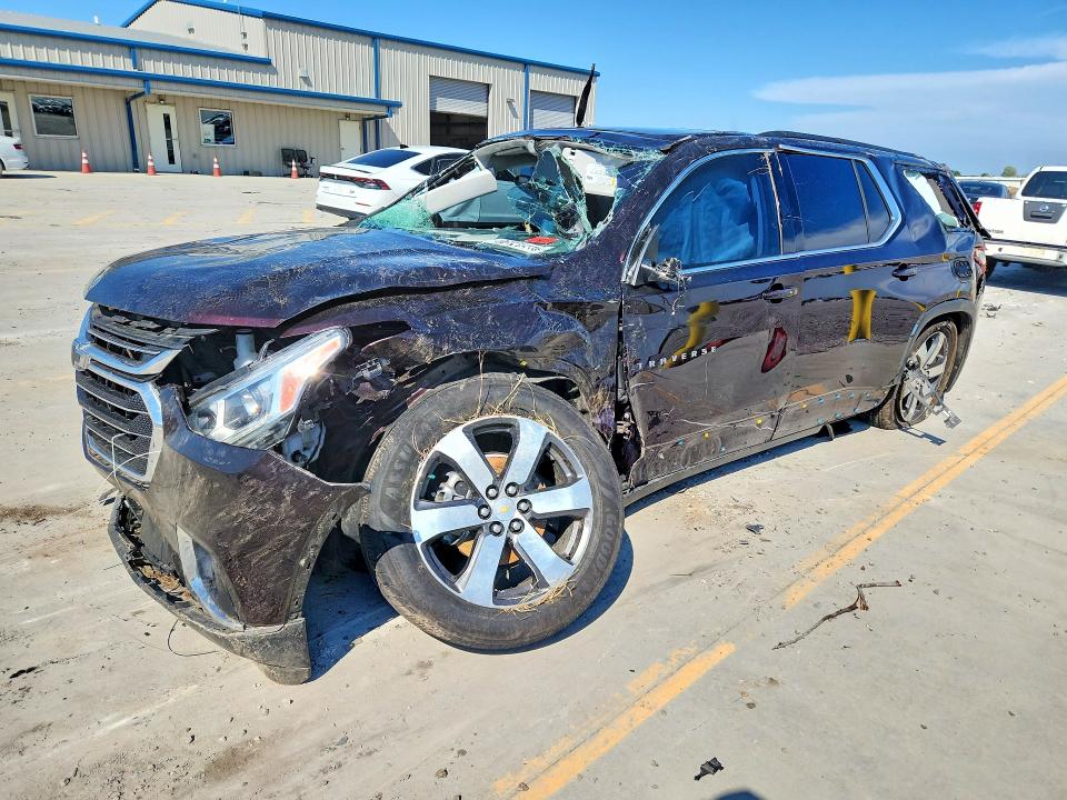 CHEVROLET TRAVERSE 2021 z numerem VIN 1GNERHKW5MJ130682 - Zdjęcie z aukcji