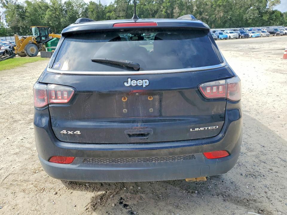 Photo 6 from auction – 2019 JEEP COMPASS with VIN 3C4NJDCB3KT594497