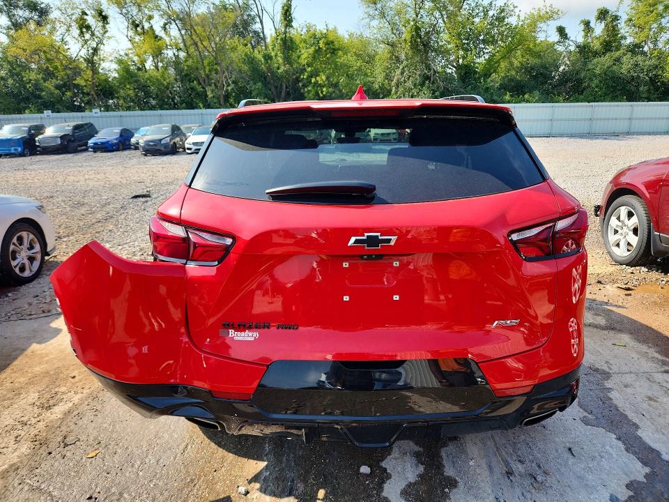 Photo 6 from auction – 2019 CHEVROLET BLAZER with VIN 3GNKBJRS4KS688357