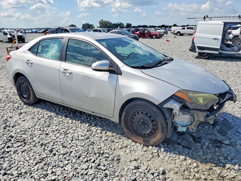 Photo 4 from auction – 2018 TOYOTA COROLLA with VIN 5YFBURHE1JP810178