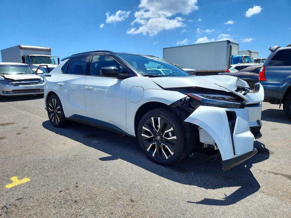 Photo 4 from auction – 2026 TOYOTA BZ with VIN JTMBDAFB0TA004687