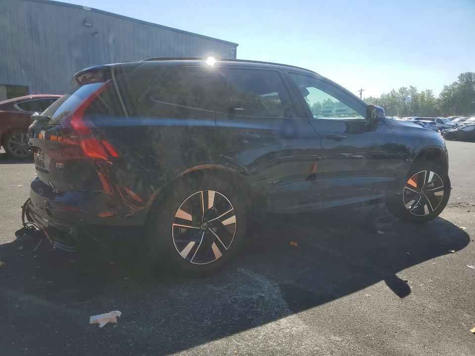 Photo 3 from auction – 2026 VOLVO XC60 with VIN YV4M12RC2T1499337