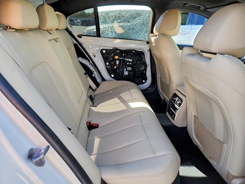 Photo 10 from auction – 2020 BMW 330I with VIN 3MW5R1J03L8B32855