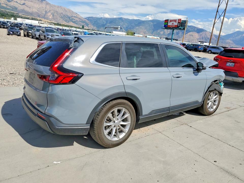 Photo 3 from auction – 2023 HONDA CR-V with VIN 7FARS4H42PE017530