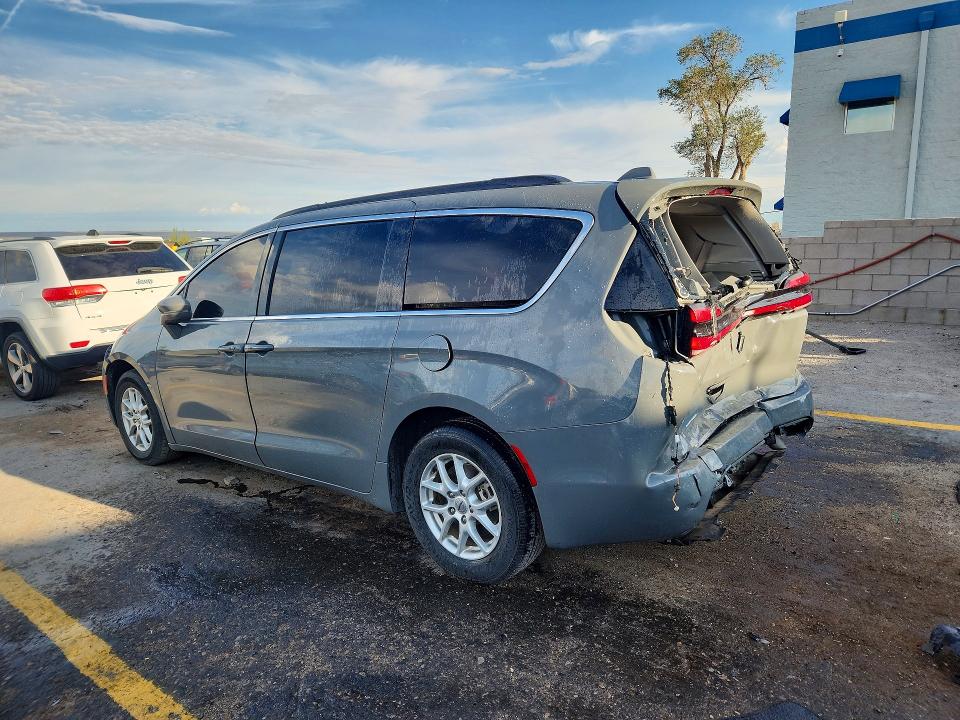 Photo 2 from auction – 2022 CHRYSLER PACIFICA with VIN 2C4RC1BG8NR194532
