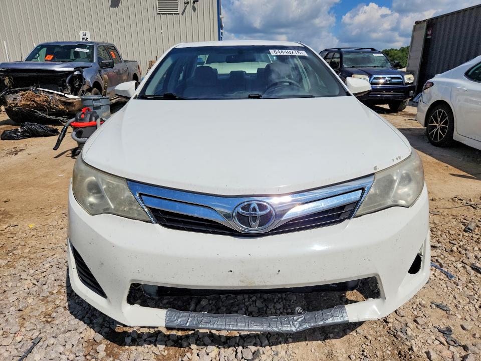 Photo 5 from auction – 2014 TOYOTA CAMRY with VIN 4T4BF1FK8ER441348