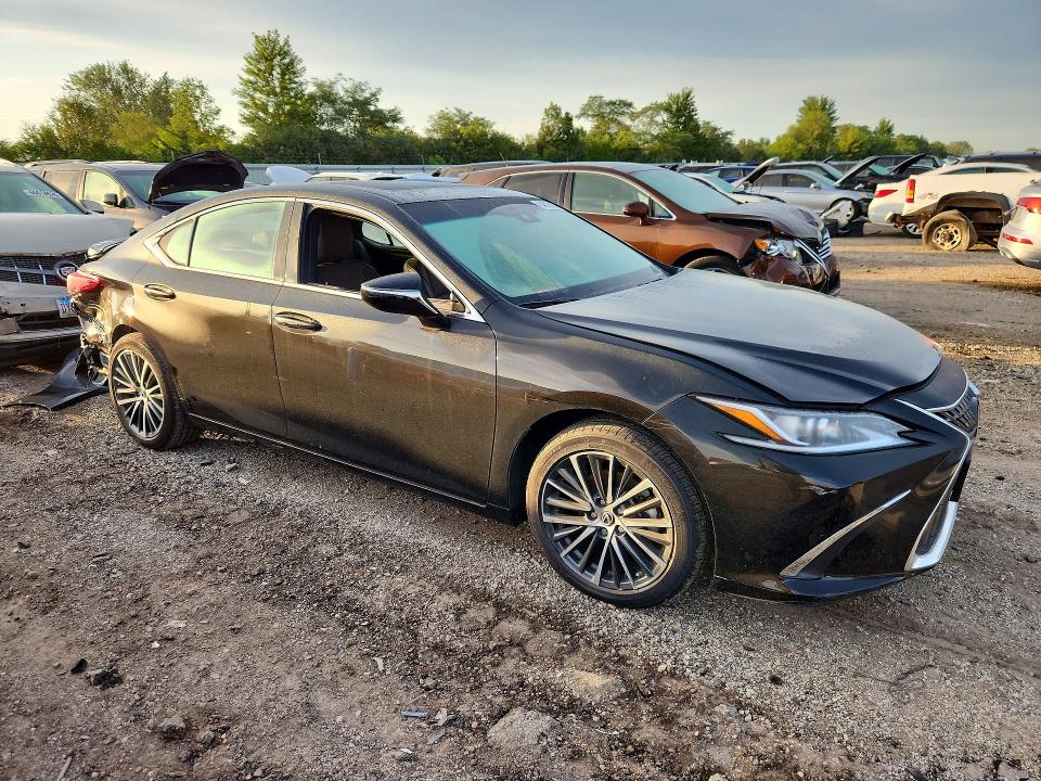 Photo 4 from auction – 2024 LEXUS ES 250 with VIN 58AD11D12RU013138