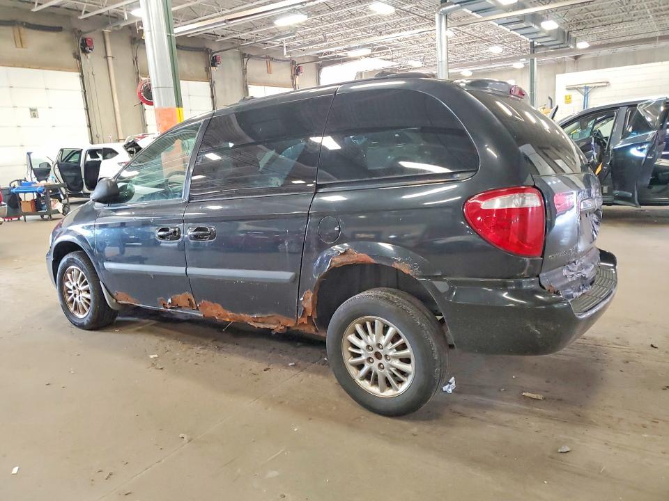 Photo 2 from auction – 2006 CHRYSLER TOWN & COUNTRY with VIN 1A4GP45R96B603884